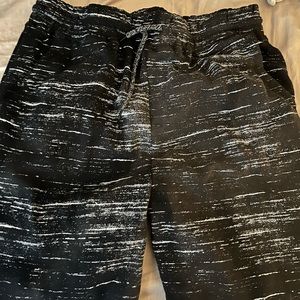 Casual fleece shorts size large